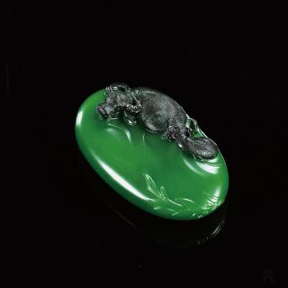菠菜绿的和田玉最好看?这种颜色更诱人! 和田玉鉴定保养知识大全